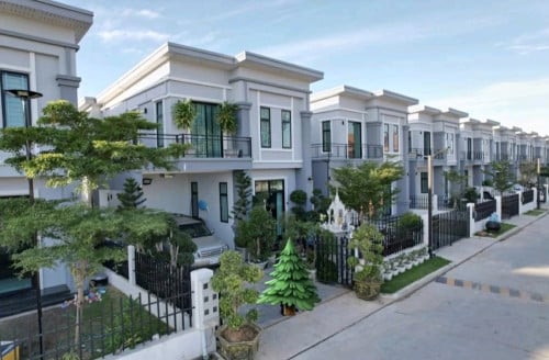 វីឡាទោល បុរី 3br ខេត្តកំពង់ឆ្នាំង អាចធ្វើអាជីវកម្មបាន