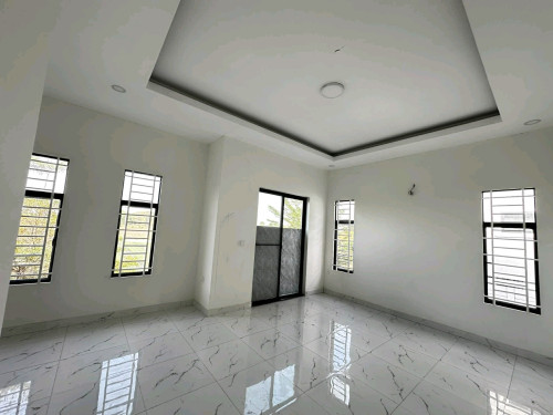 វីឡាទោល បុរី 3br ខេត្តកំពង់ឆ្នាំង អាចធ្វើអាជីវកម្មបាន