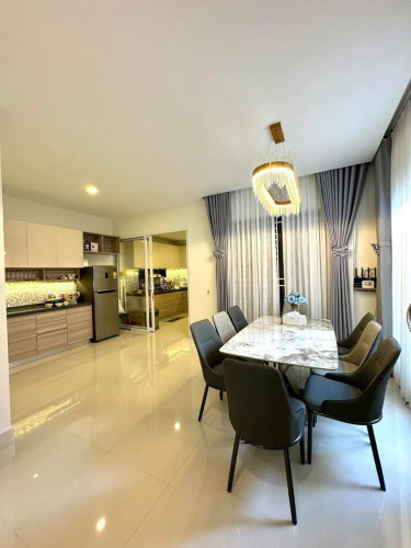 វីឡាភ្លោះ(A)សម្រាប់លក់🏡• ទីតាំង បុរី ប៉េង ហួត បឹងស្នោ