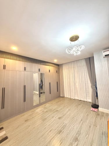 វីឡាភ្លោះ(A)សម្រាប់លក់🏡• ទីតាំង បុរី ប៉េង ហួត បឹងស្នោ