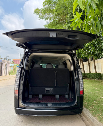 លក់ Hyundai Staria VIP 7 Seats ឆ្នាំ​ 2022
