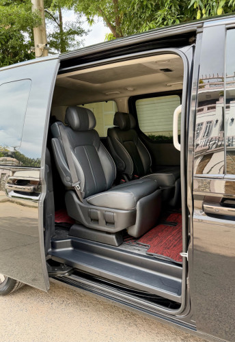 លក់ Hyundai Staria VIP 7 Seats ឆ្នាំ​ 2022