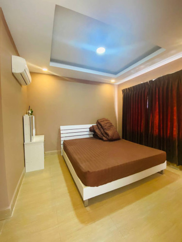 🏢 2-Bedroom Condo for Rent – L Residence, BKK3