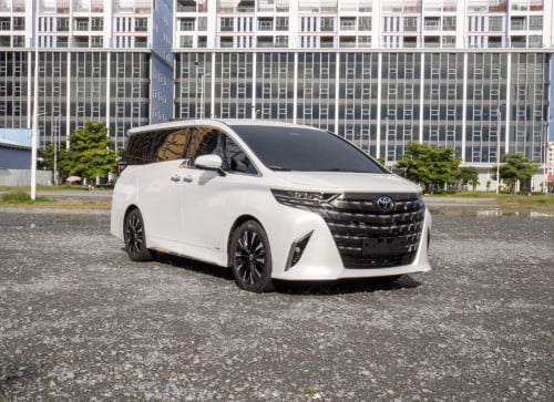 Toyota Alphard hybrid 2024 ឡានថ្មីខ្លាញ់គោ $160000