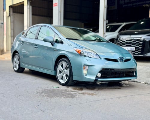 🚘 បង់រំលស់​១០០%ពុំចាំបាច់មានប្រាក់ចូលរួម​ការប្រាក់​ 0.65%កំពូលអប់សិន Prius 2012 option 5 Advance