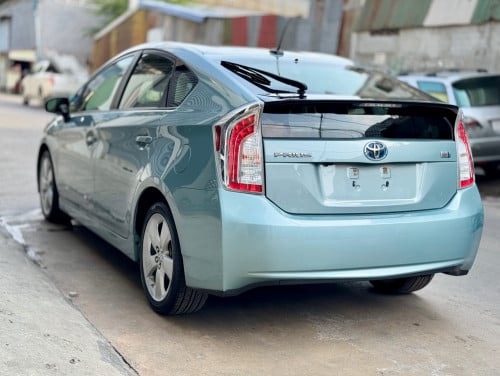 🚘 បង់រំលស់​១០០%ពុំចាំបាច់មានប្រាក់ចូលរួម​ការប្រាក់​ 0.65%កំពូលអប់សិន Prius 2012 option 5 Advance
