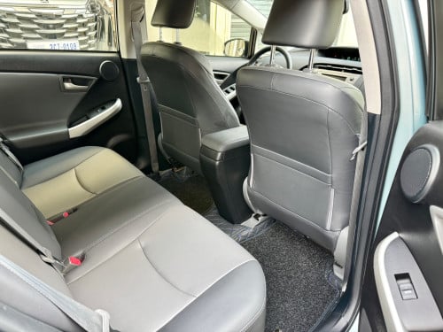 🚘 បង់រំលស់​១០០%ពុំចាំបាច់មានប្រាក់ចូលរួម​ការប្រាក់​ 0.65%កំពូលអប់សិន Prius 2012 option 5 Advance