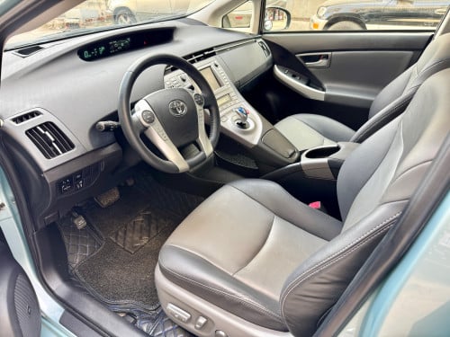 🚘 បង់រំលស់​១០០%ពុំចាំបាច់មានប្រាក់ចូលរួម​ការប្រាក់​ 0.65%កំពូលអប់សិន Prius 2012 option 5 Advance
