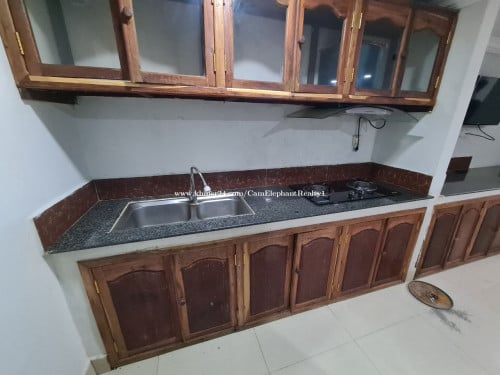 1Bedroom Apartment Elevator near st 271 7makara bridge Toul Kork