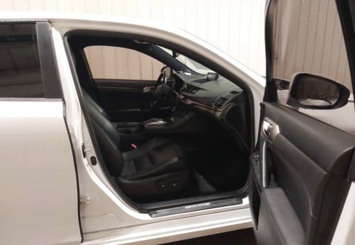 2014 Lexus ct 200h F sport សាង