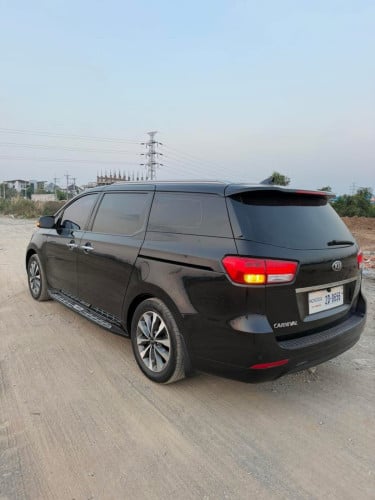 2015 Kia carnival