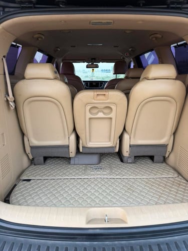 2015 Kia carnival