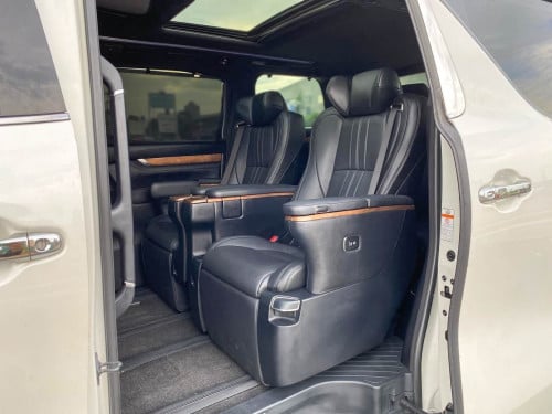 2016 Toyota Alphard 3.5 V6 (Upgraded Exterior)