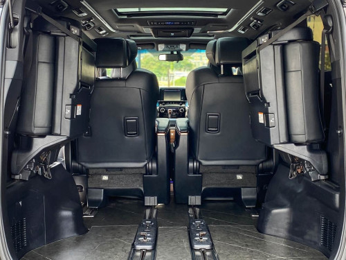 2016 Toyota Alphard 3.5 V6 (Upgraded Interior & Exterior)
