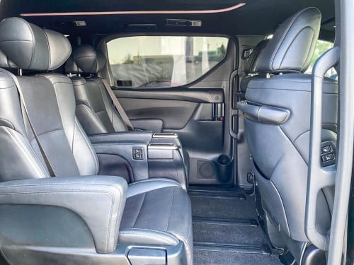 2017 Toyota Alphard 2.5 Hybrid Luxury MPV
