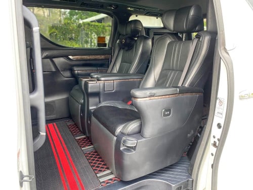 2019 Toyota Alphard 3.5 V6 Luxury MPV