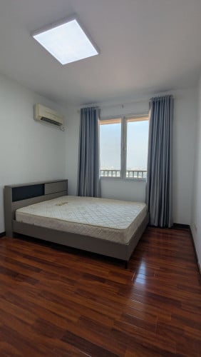 3-Bedroom Apartment for Rent – Tonle Bassac Area