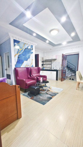 5 min from Russia market studio room