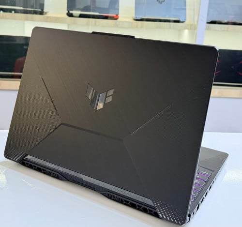 ASUS TUF FX506/i5-11th/16GB/M.2 512GB/RTX3050(4G)/15.7"(144hz)/RGB