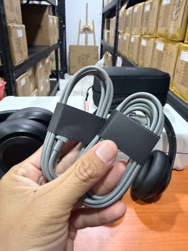 Beats Studio Pro Black 99.99% Like New