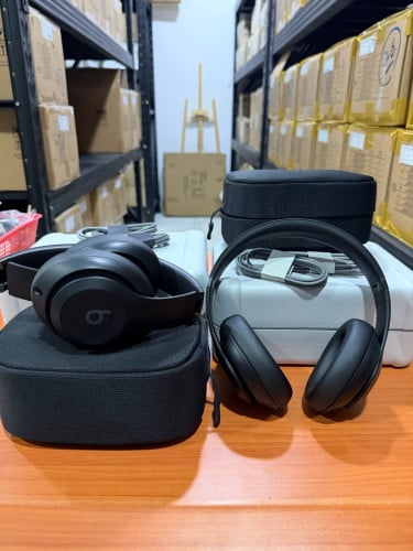 Beats Studio Pro Black 99.99% Like New