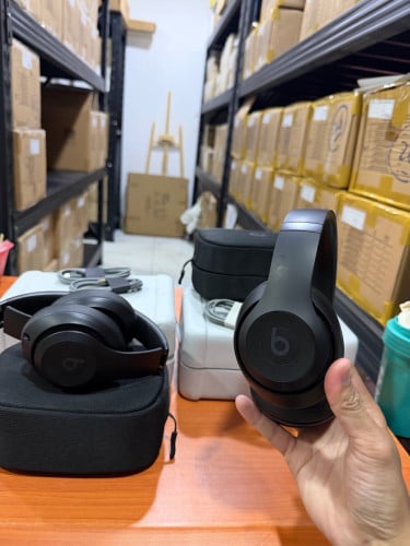 Beats Studio Pro Black 99.99% Like New
