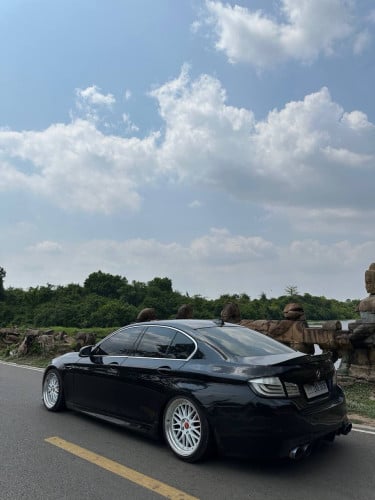BMW 5 series up M5