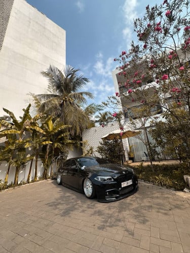 BMW 5 series up M5