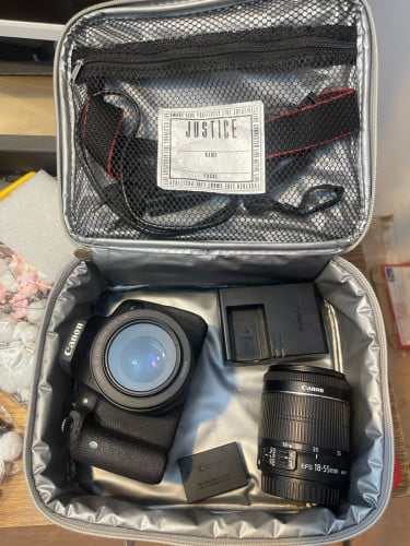 Canon 750D