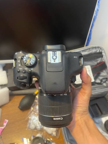 Canon 750D