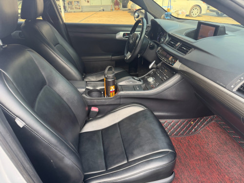 CT200H F-sport លក់