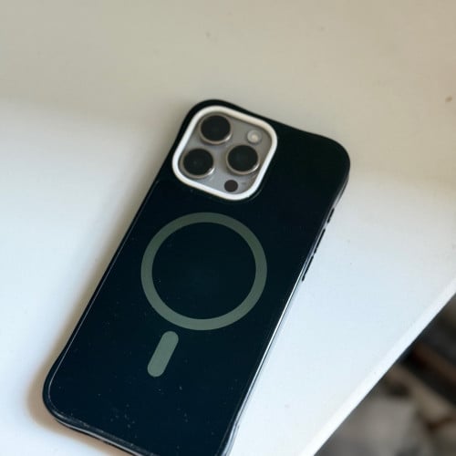 CYRILL by Spigen 15pm Ultrasheer Mag