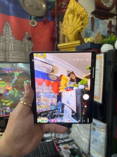 Fold 5 / ram12g / 512g / ក្រុមហ៊ុនសុីម 2 / សុំណុំហ្សុីនទាំងអស់ លក់តំលៃក្រោមទីផ្សារ 395$ ដាច់