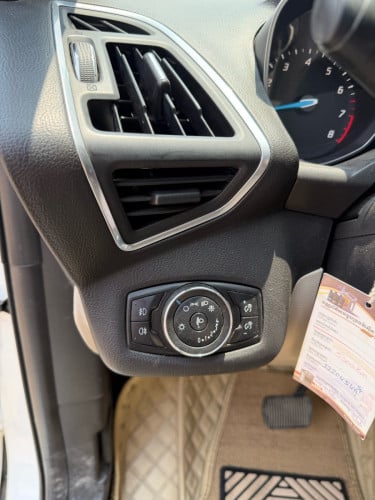 Ford បើកដំបូល Full option
