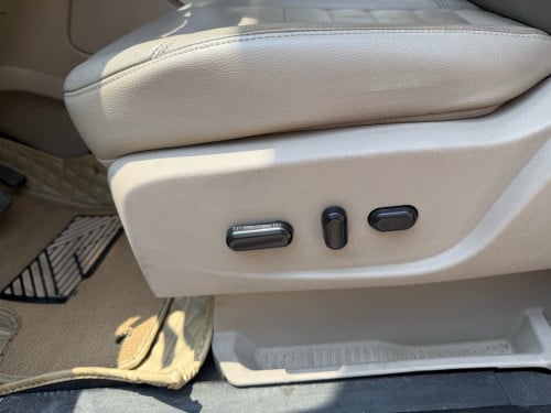 Ford បើកដំបូល Full option