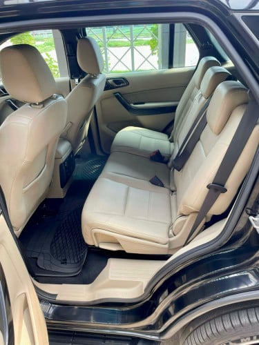 Ford Everest 2018 ខ្លាញ់គោ ឡានស្អាត តំលៃ33500ចចារ