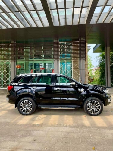 Ford Everest 2018 ខ្លាញ់គោ ឡានស្អាត តំលៃ33500ចចារ