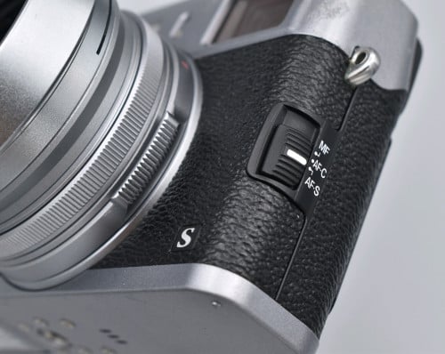 FUJIFILM X100s