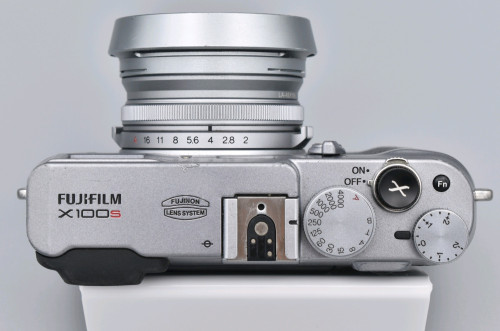 FUJIFILM X100s