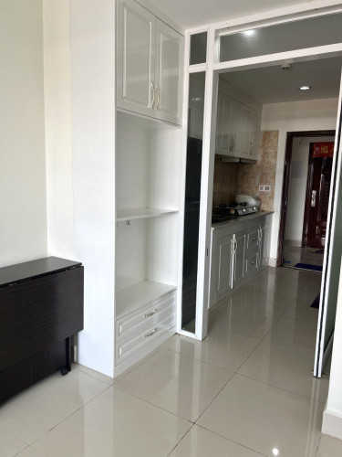 Furnished Elevator Condo for Rent