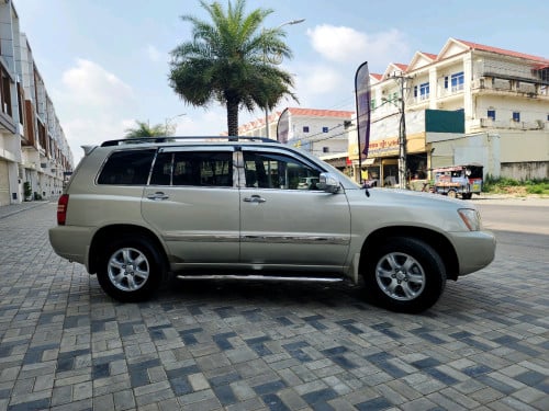 Highlanderលក់ឆ្នាំ2002 ប៉ុង2