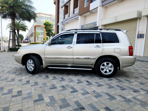 Highlanderលក់ឆ្នាំ2002 ប៉ុង2