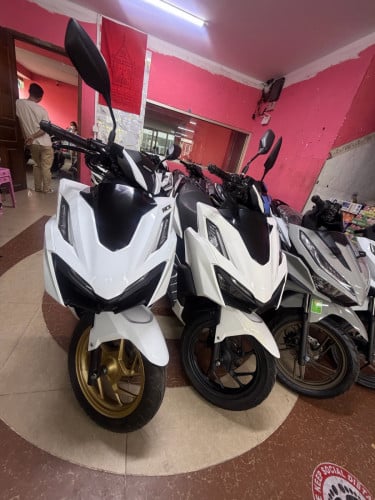 Honda click 160c