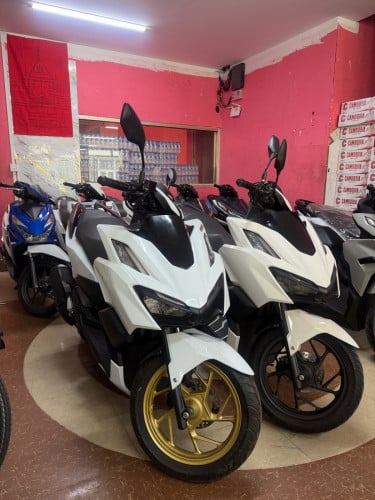 Honda click 160c