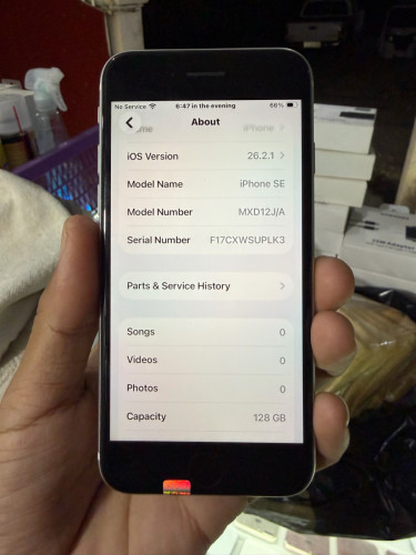 IPhone SE2 128GB តួ​ស្អាតខ្ចី​99%​ សាណុំ​ហ្សុីន​All
