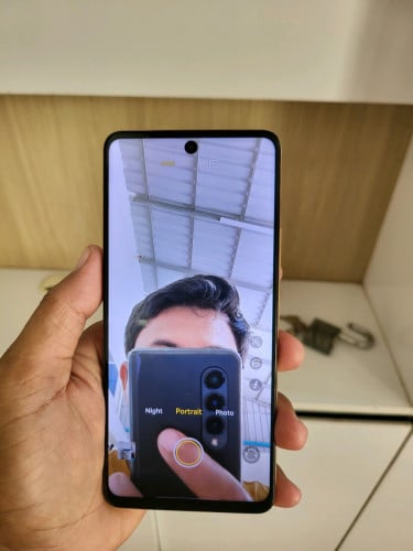 iQoo Z7 8g/256g_CH(វៃដូរបាន)👉$125