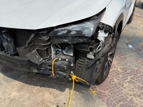 Lexus Nx200t 2016 F-Sport Button5 ក្នុងក្រហម គុជ៣ ឡានCA ទើបទំលាក់