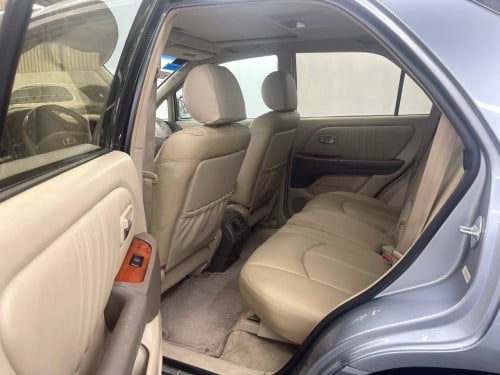 Lexus RX300 02 ប៉ុង1 លក់បន្ទាន់
