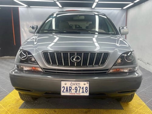Lexus RX300 02 ប៉ុង1 លក់បន្ទាន់