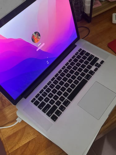 MacBook pro2015  16g256g 15inch